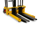 Fahrbarer Hubtisch mit Gabeln und Plattform 400 kg, 1,5 m Hubhöhe, 650 mm Gabeln