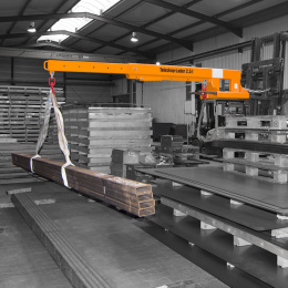 Teleskoplader KT Kranarm, starr, teleskopierbar - Tragkraft 2.500 kg Lackiert