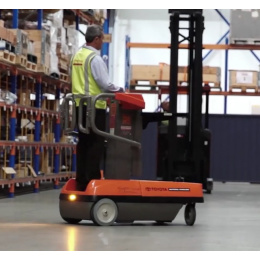 Kommissioniergerät Sprint Arbeitshöhe bis 5.350 mm