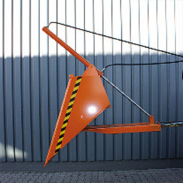 Staplerschaufel mit hydraulischer Kippvorrichtung - 1250 Liter - Traglast 1500 kg - Orange
